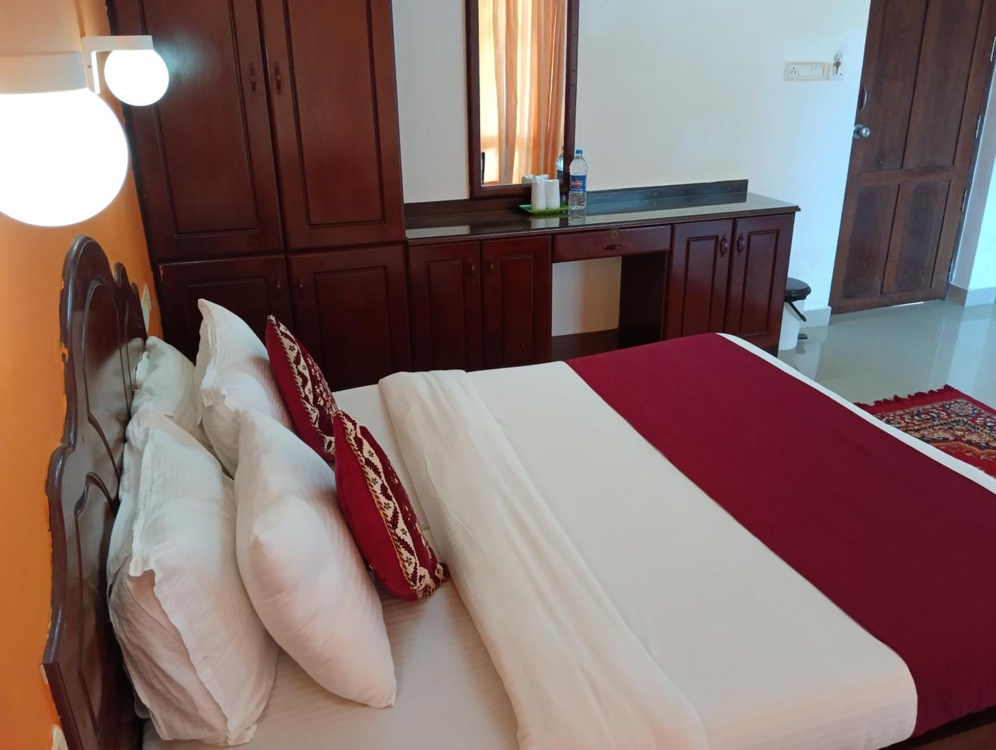 Vedantha Inn Kovalam Kültér fotó