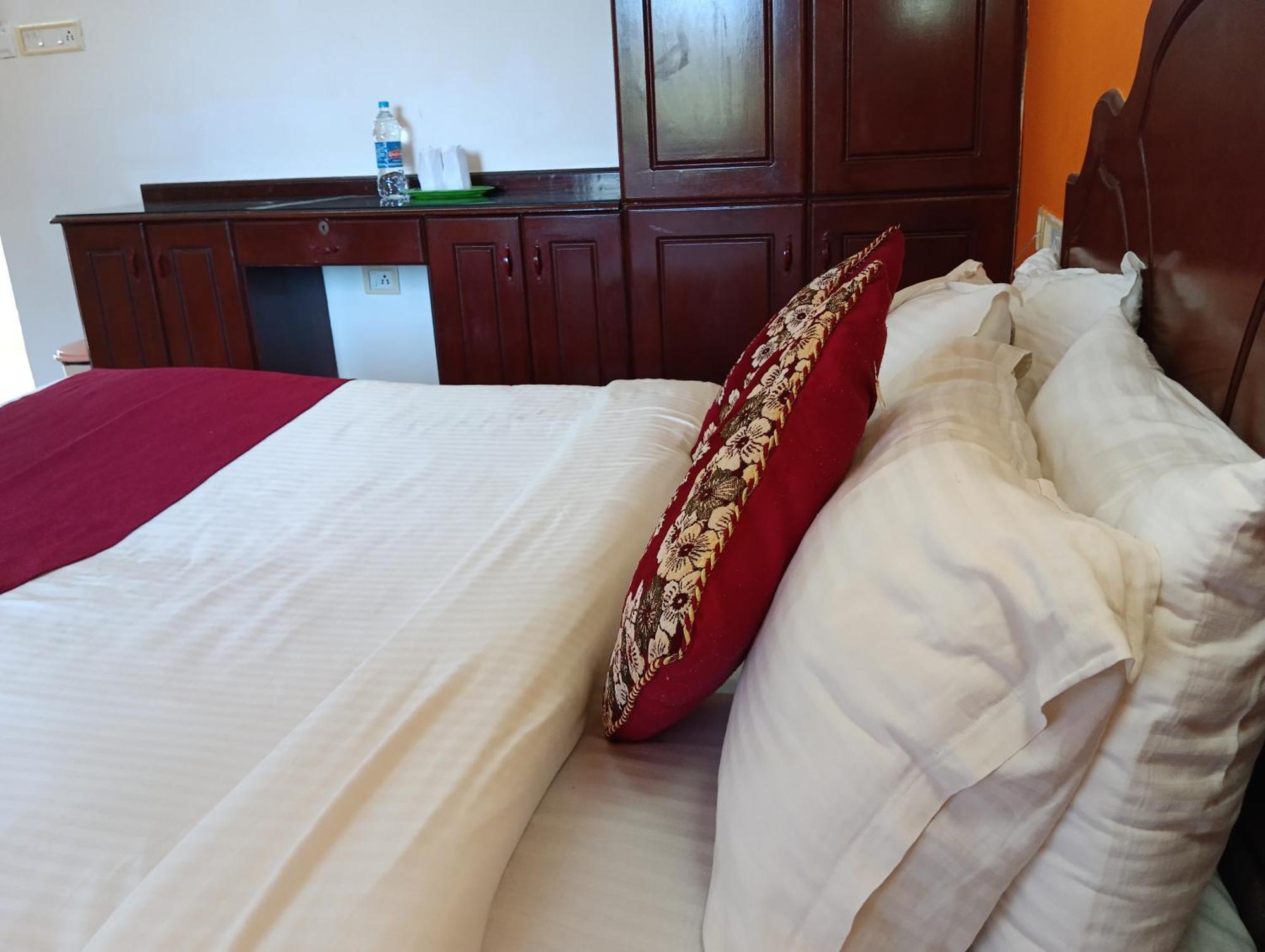 Vedantha Inn Kovalam Kültér fotó